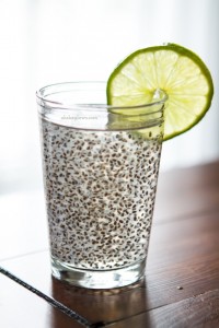 Apa cu semințe de chia – Curăță colonul și detoxifică colonul