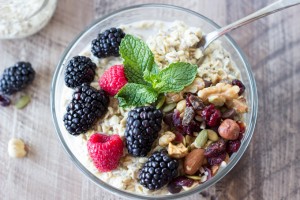 power-breakfast-bowl-simplehealthykitchen.com-oatmeal-blackberries-chia-1-of-1